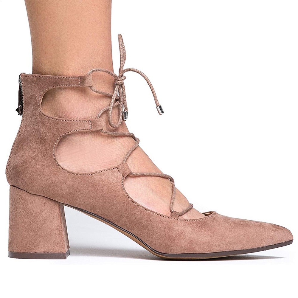 Blush Ankle Lace Gillie Block Heel Mary Jane Pump - Picture 6 of 8